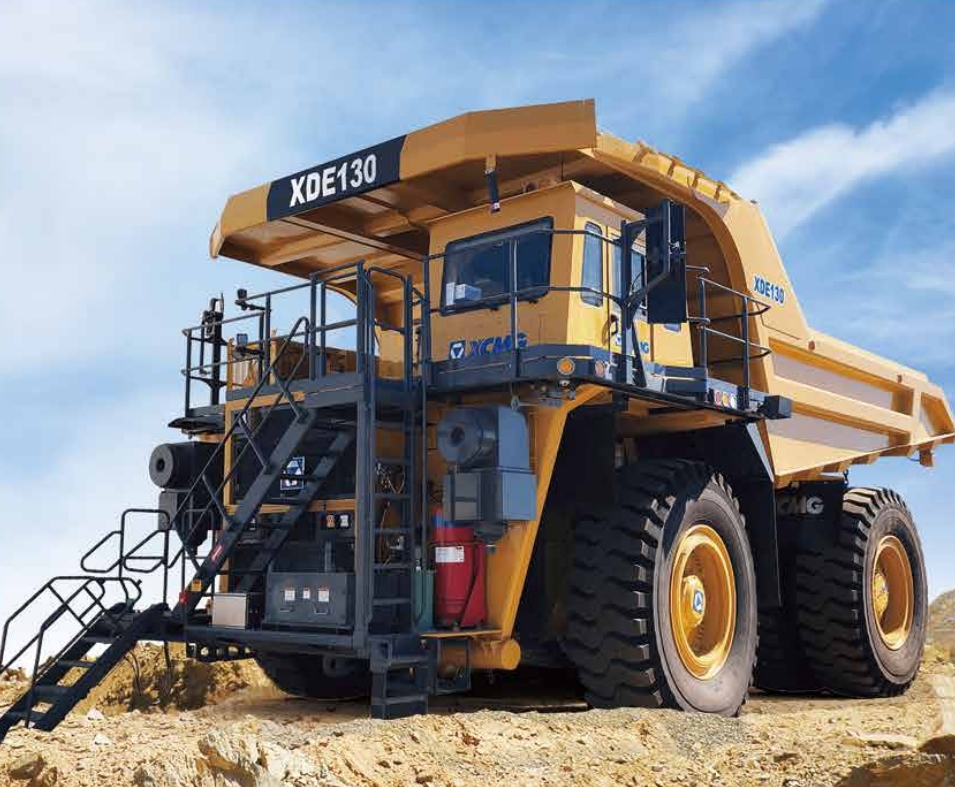 XCMG amplia a oferta de caminhões e máquinas no País