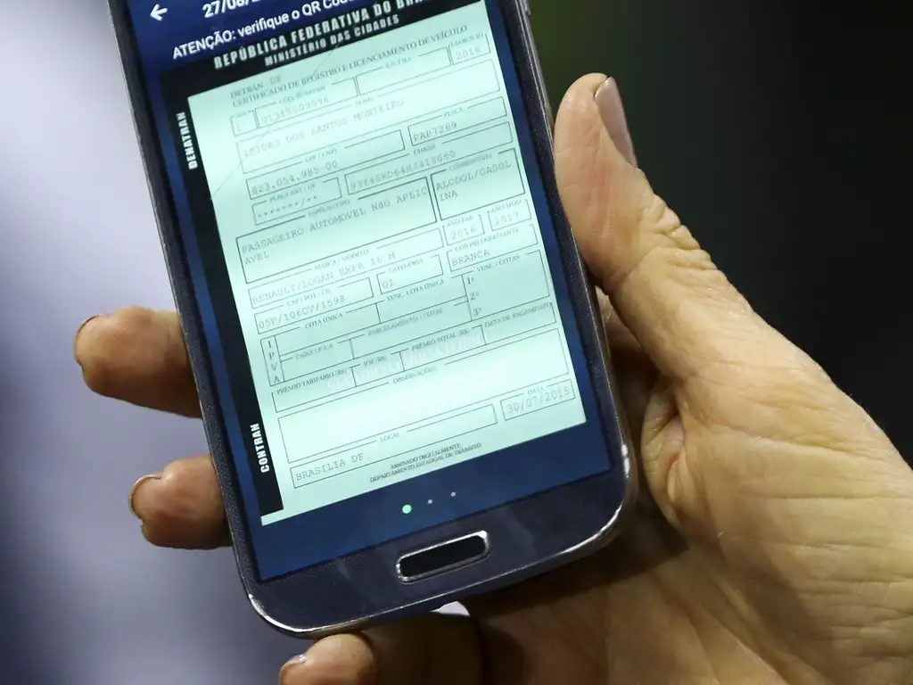 Falha no sistema do Detran-RJ impede motoristas de emitirem documento 2024 mesmo após pagamento de taxas