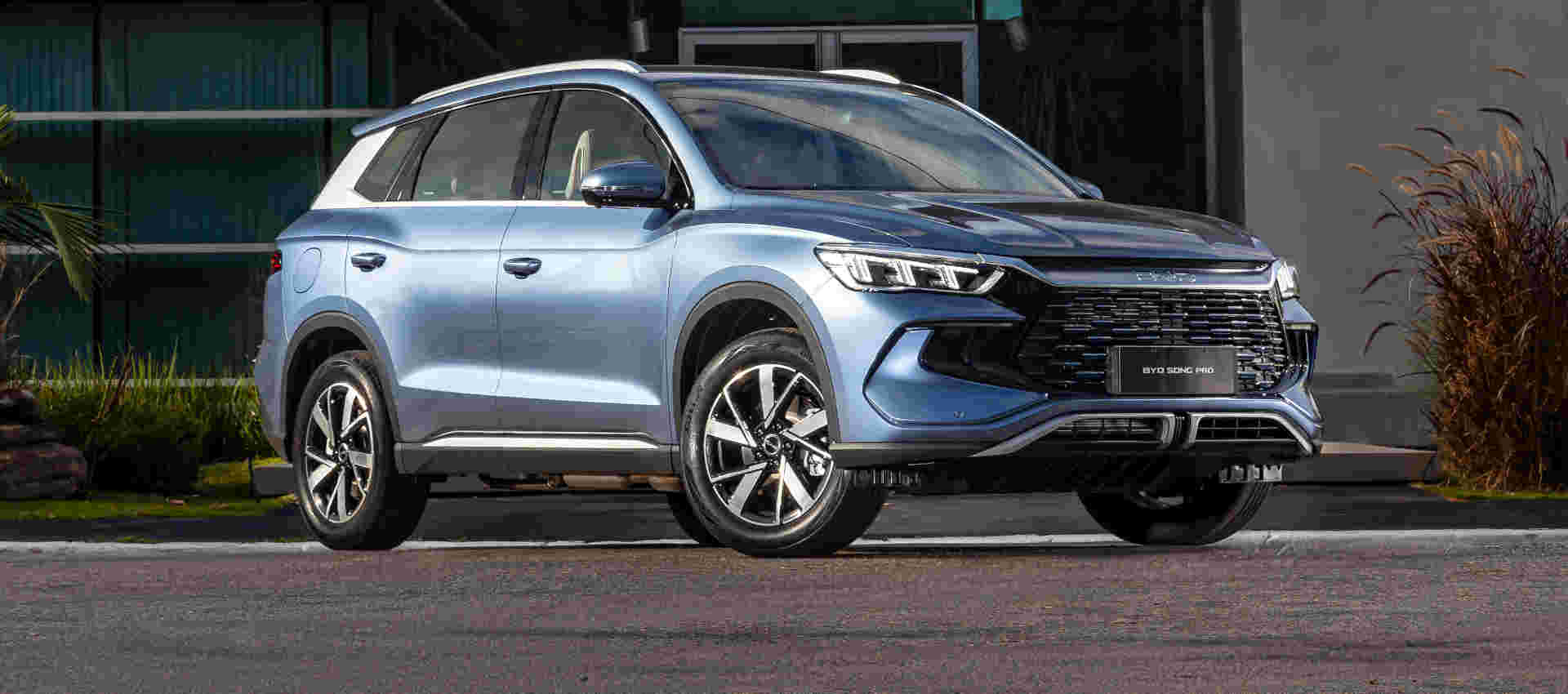 Impressões: Híbrido plugável, BYD Song Pro anda mais do que o Toyota Corolla Cross