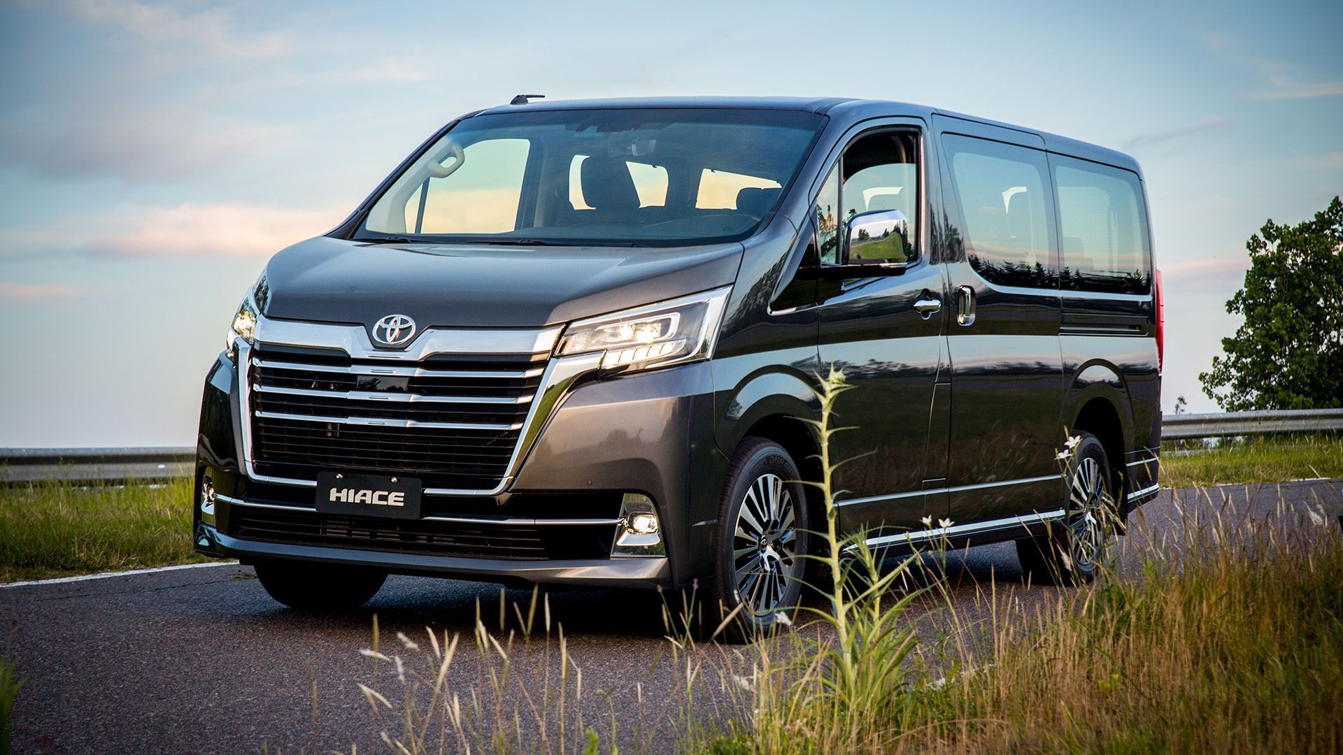 Toyota Hiace: furgão feito na Argentina pode vir ao Brasil com preço competitivo