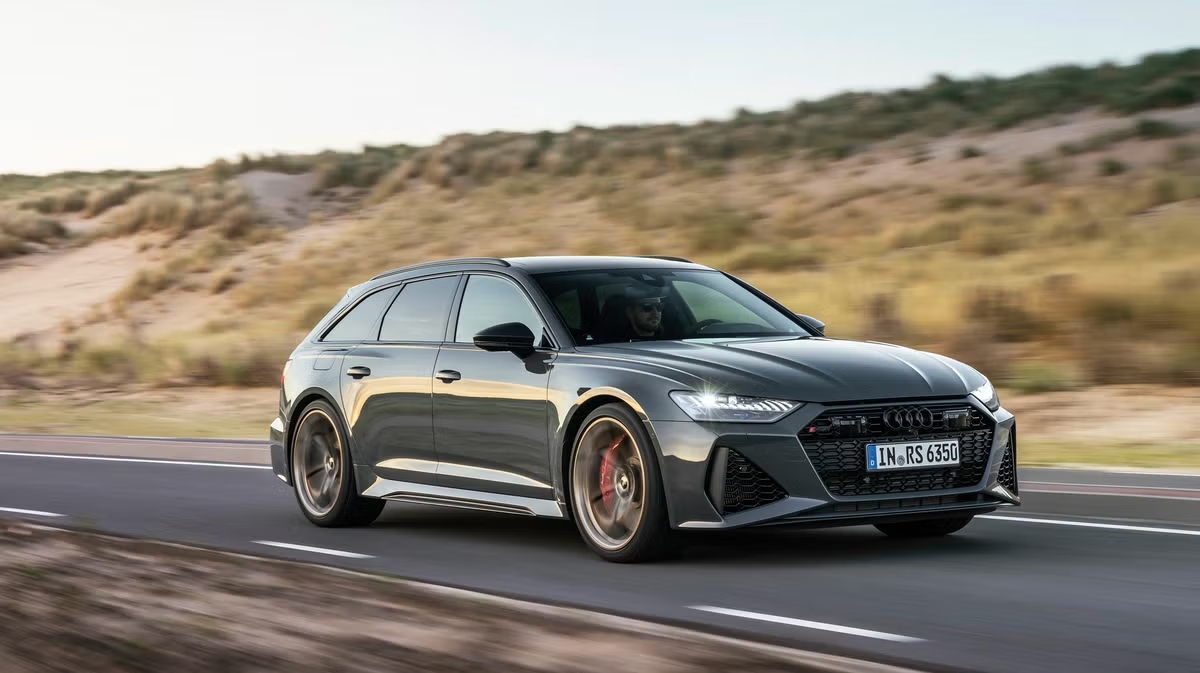 Audi recua com plano de fabricar somente carros elétricos