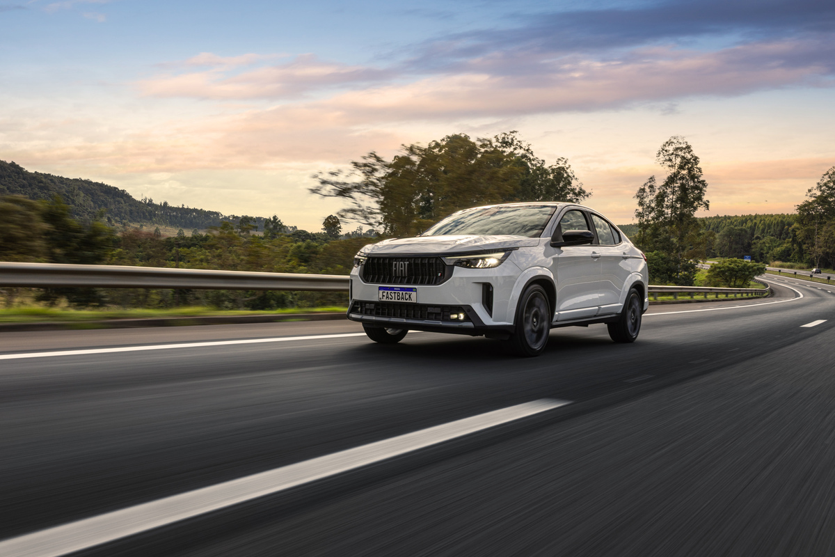 Fábrica de Betim já acumula 150 mil Fiat Fastback produzidos
