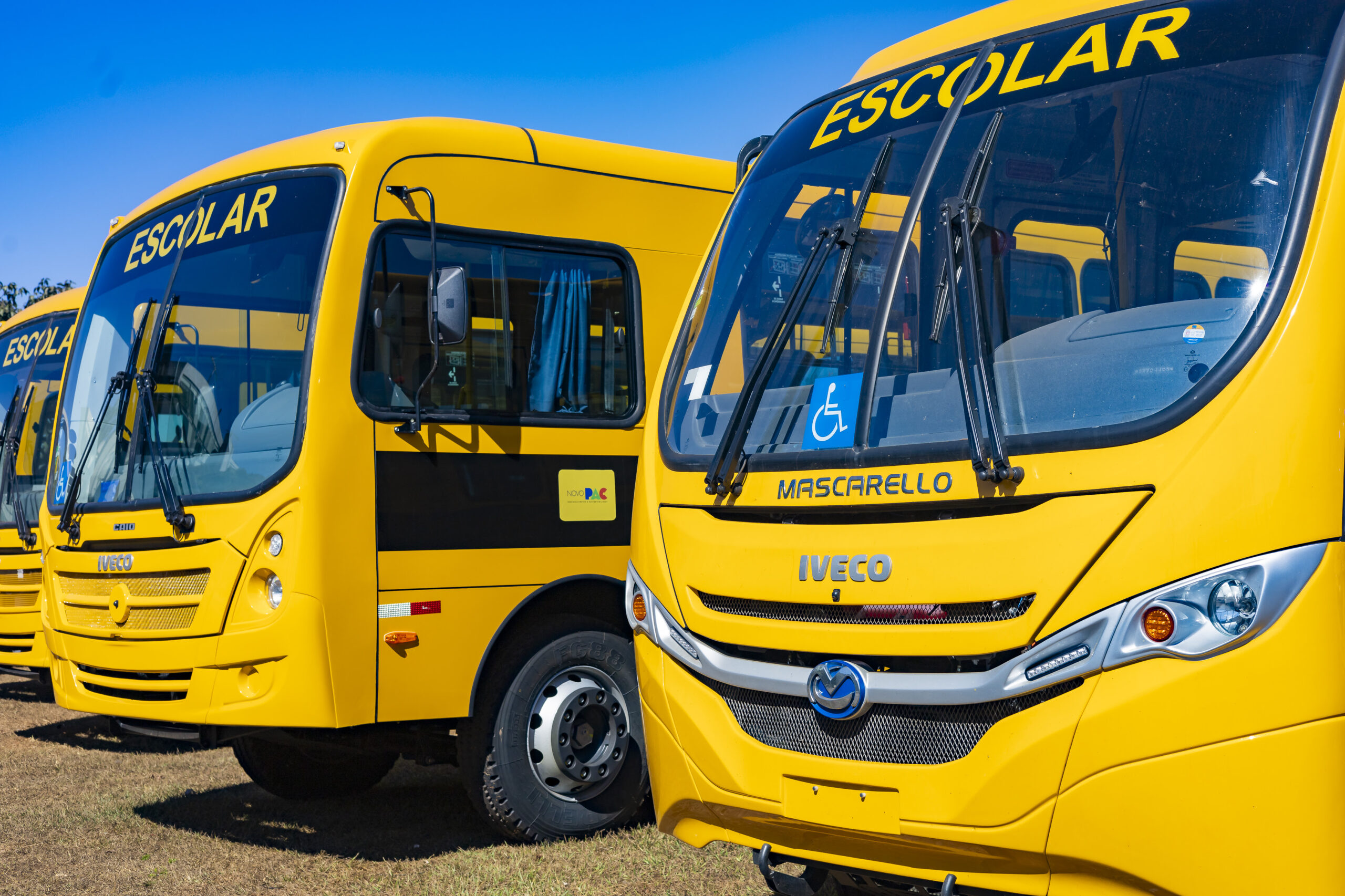 Iveco Bus entrega 32 ônibus escolares para Brumadinho