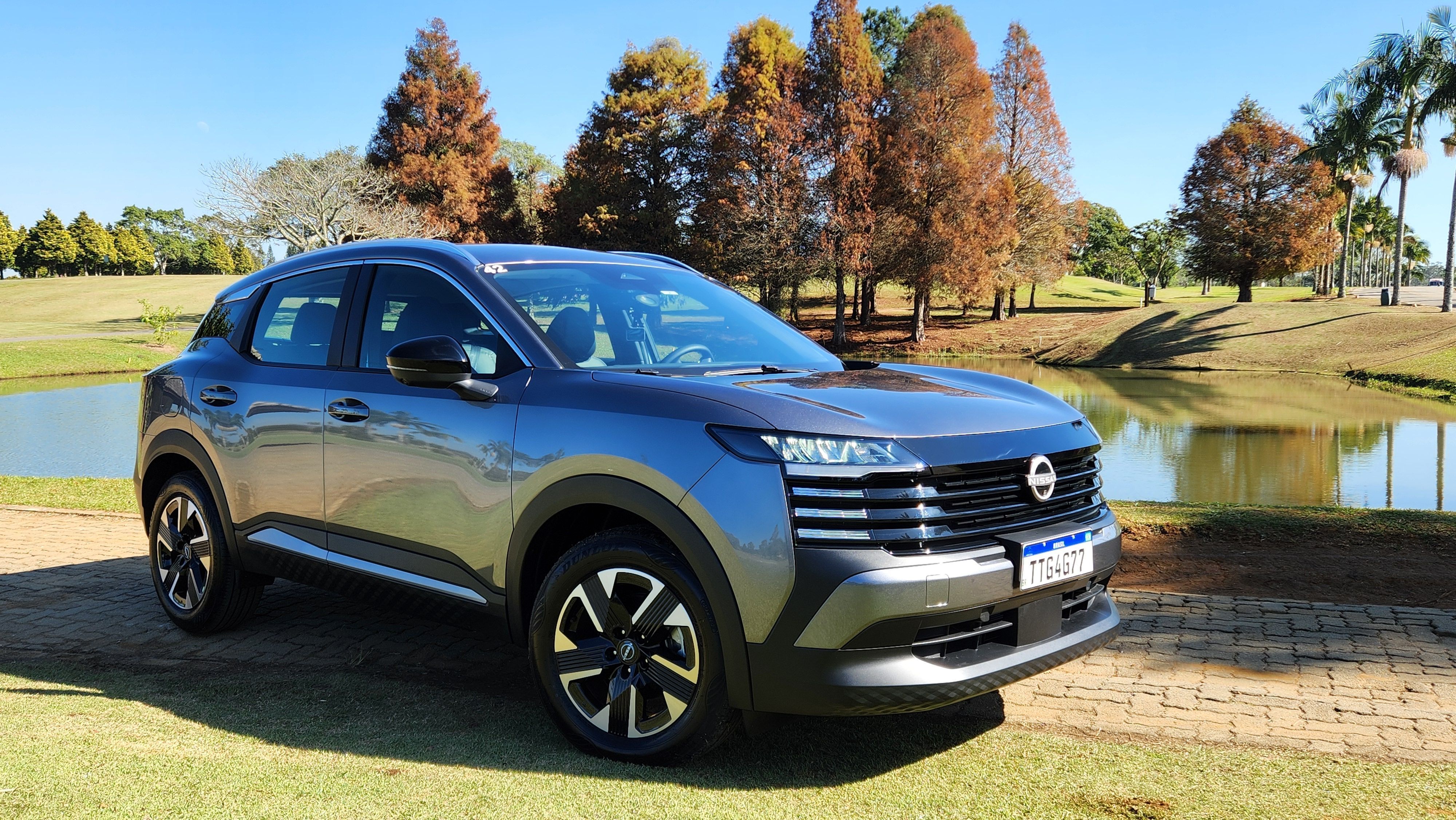 CNN testa o novo Kicks 2026: motor turbo agrada, mas não surpreende