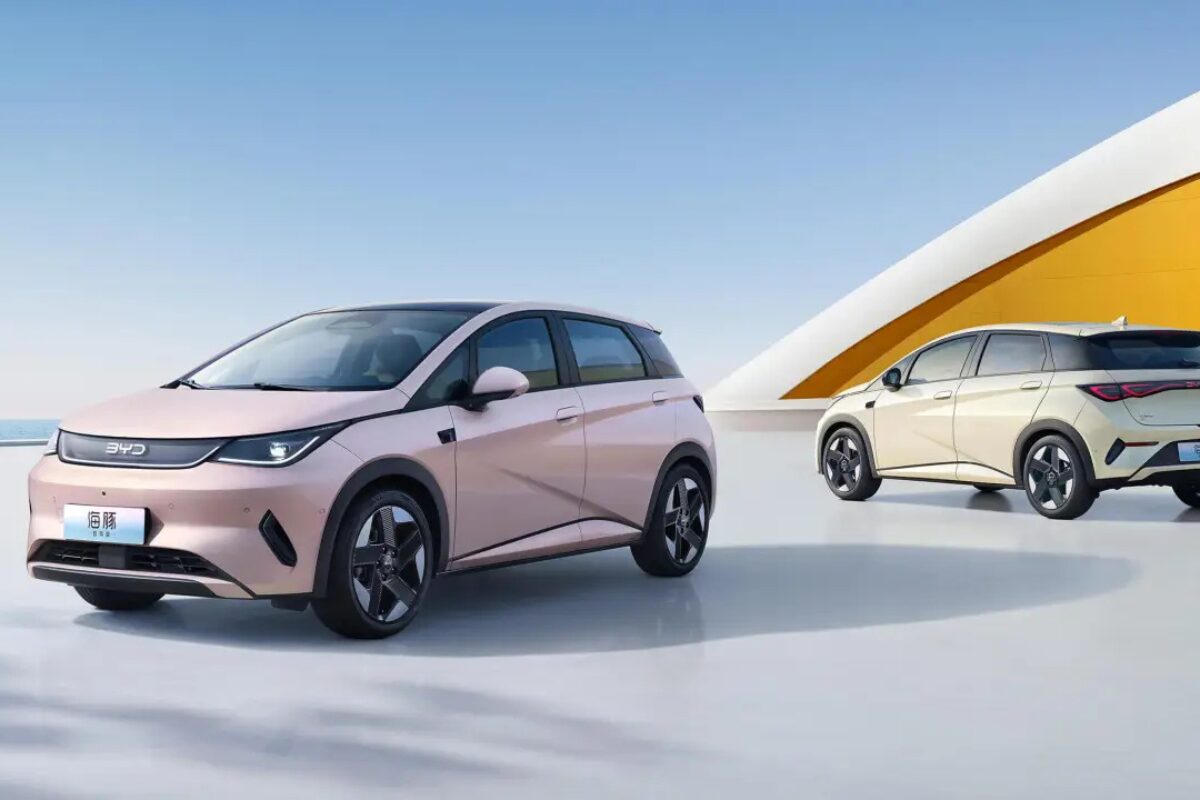 BYD Dolphin e Dolphin Mini 2026 chegam com preços reduzidos e novidades imperdíveis; veja o que mudou