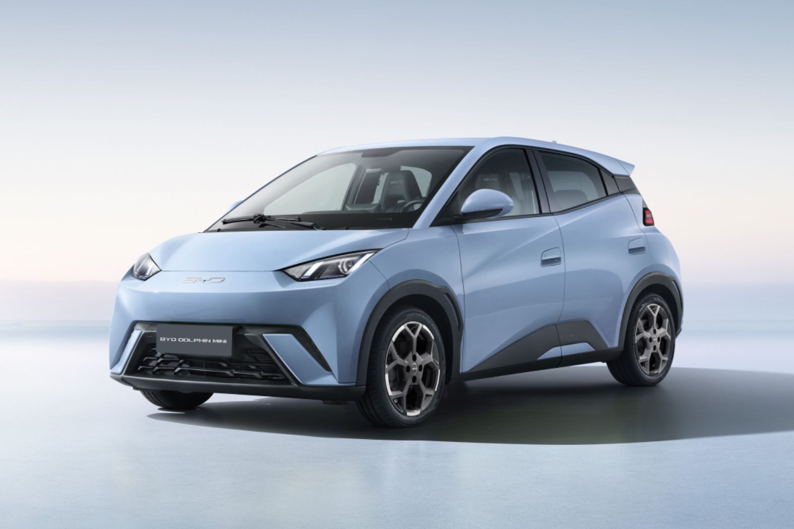 BYD Dolphin Mini 2026 chega com 5 lugares, nova cor e preço reduzido; veja
