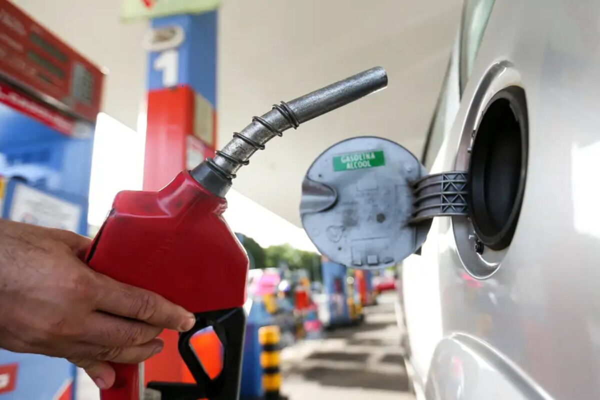Quanto custaria a gasolina se não tivesse imposto?