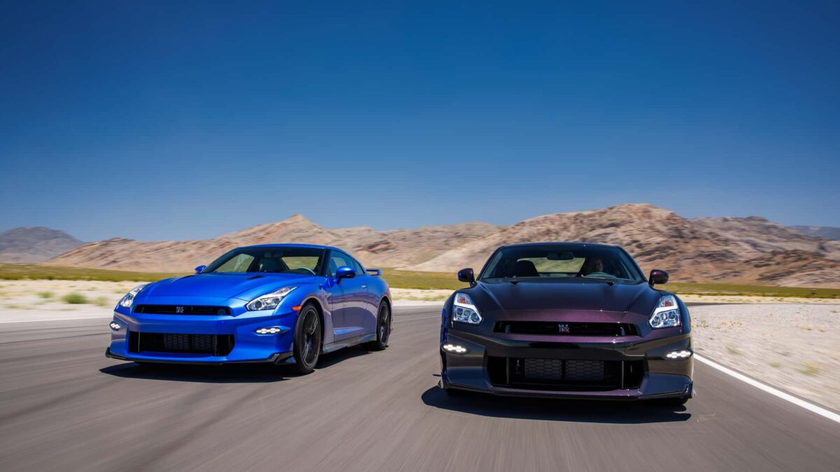 O “padrinho do GT-R” da Nissan defende que os futuros modelos sejam movidos a gasolina