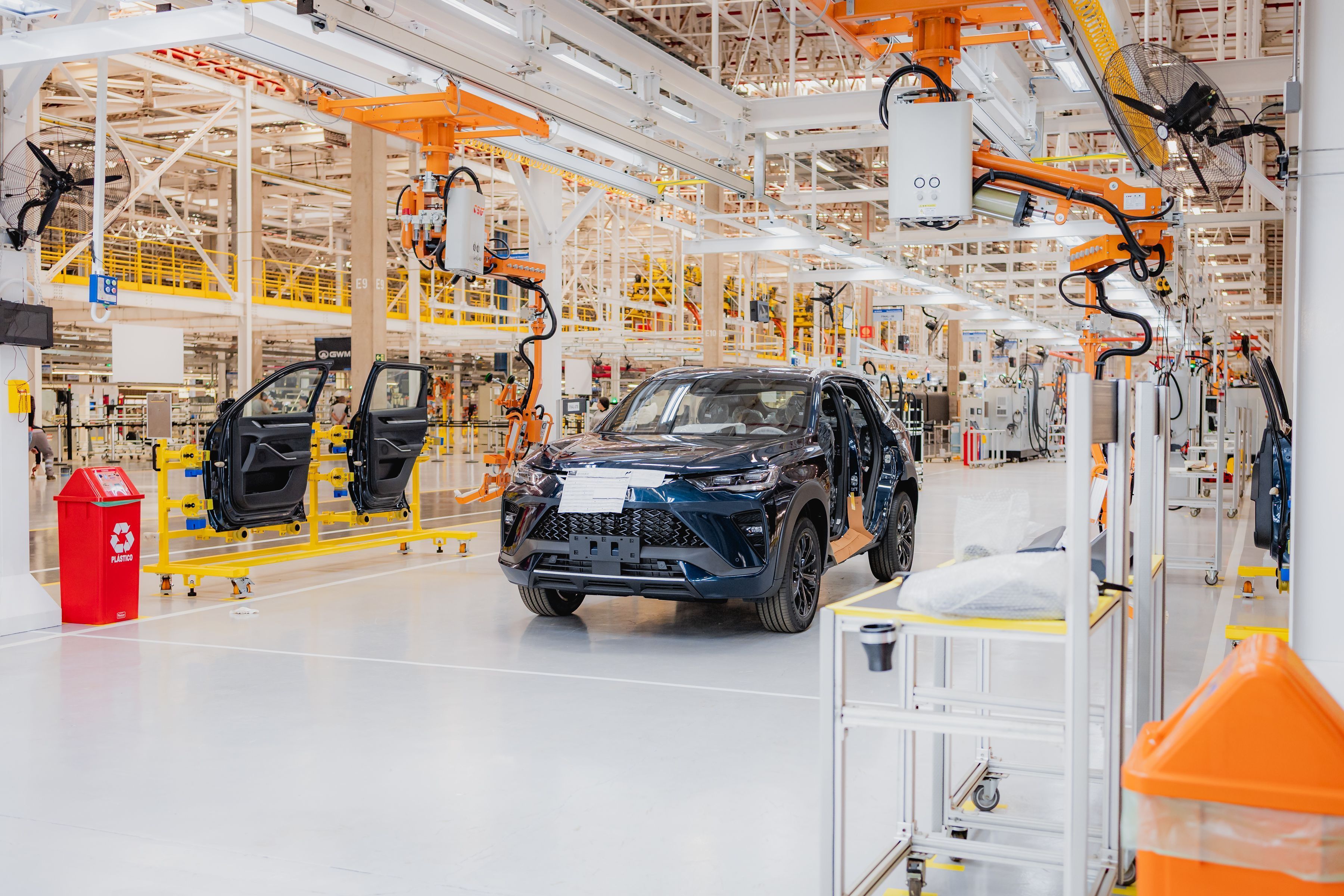 GWM inaugura fábrica e confirma três carros “made in Brazil”