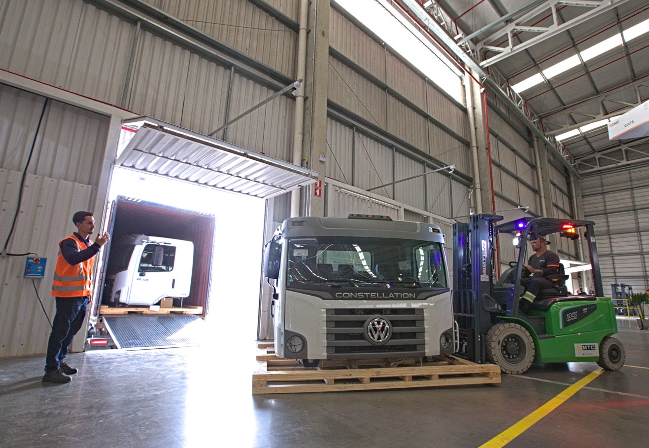 VWCO inaugura Centro de Exportações ao lado da fábrica de Resende