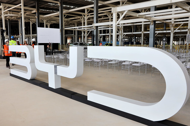 Com presença de Lula, BYD inaugura fábrica dia 9