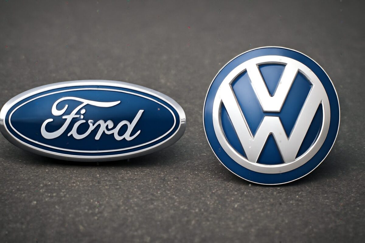 Parceria entre Ford e Volkswagen prevê bilhões em economia