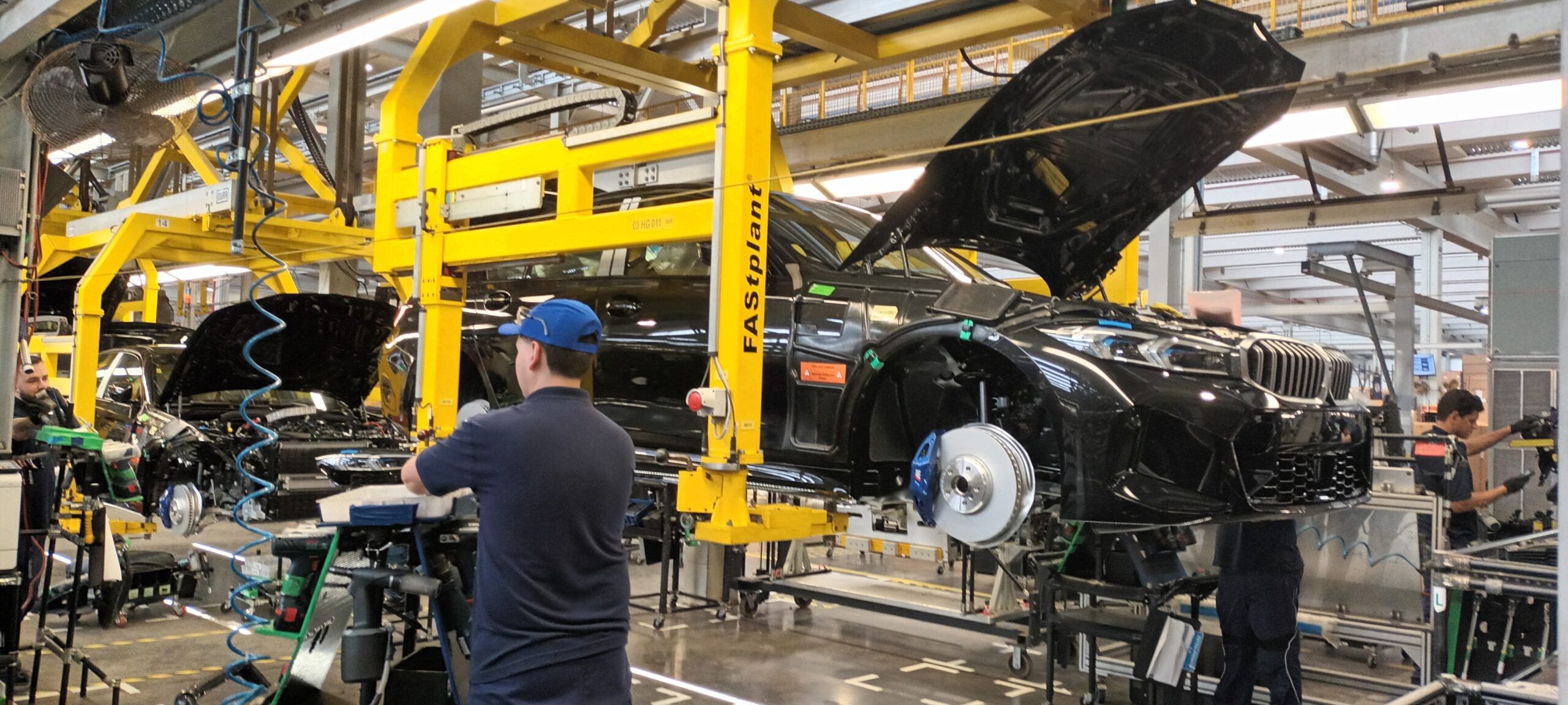 Com novos produtos, BMW vislumbra recordes de produção e vendas em 2025