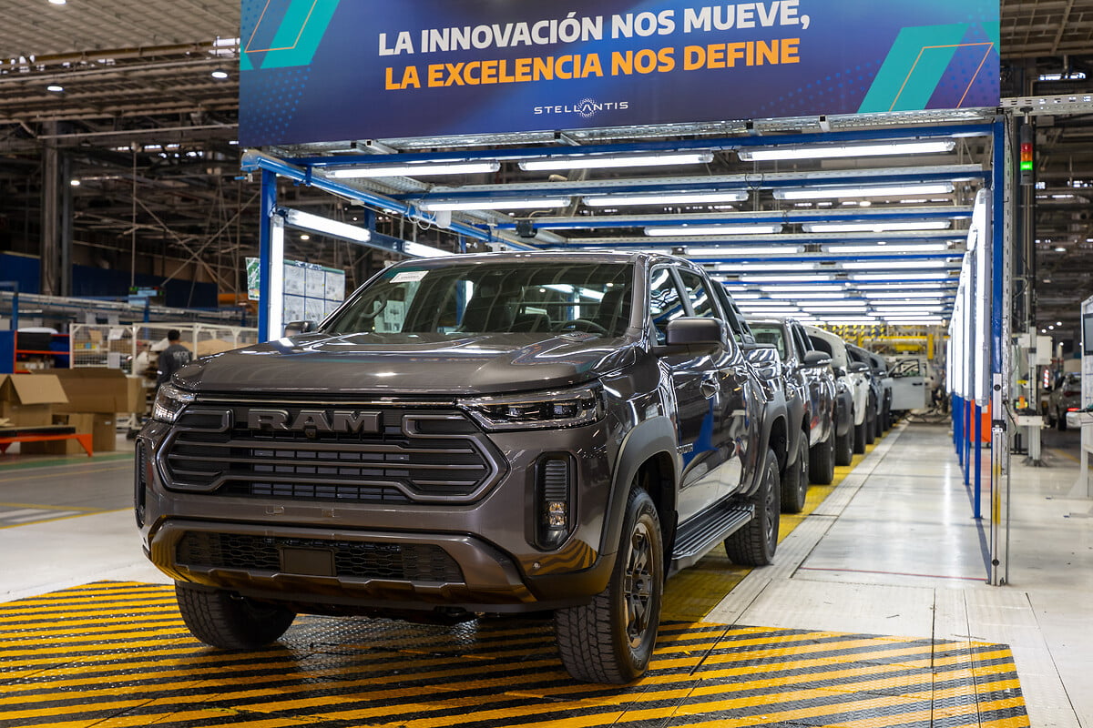 Stellantis já produz a RAM Dakota na Argentina