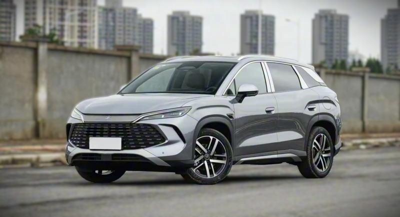 BYD Song L DM-i 2026: SUV híbrido chega com autonomia de 200 km no modo elétrico e preço equivalente a R$ 75 mil