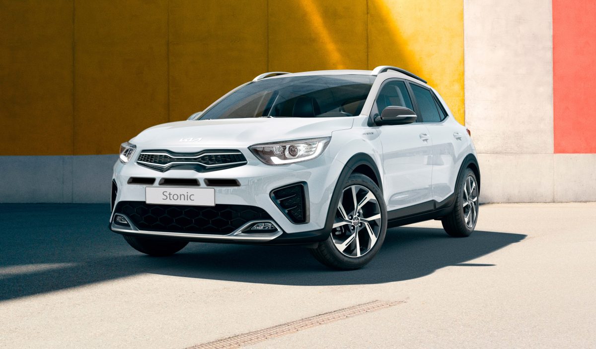 Vale a pena comprar o Kia Stonic em 2026? Analisamos o zero KM e o seminovo